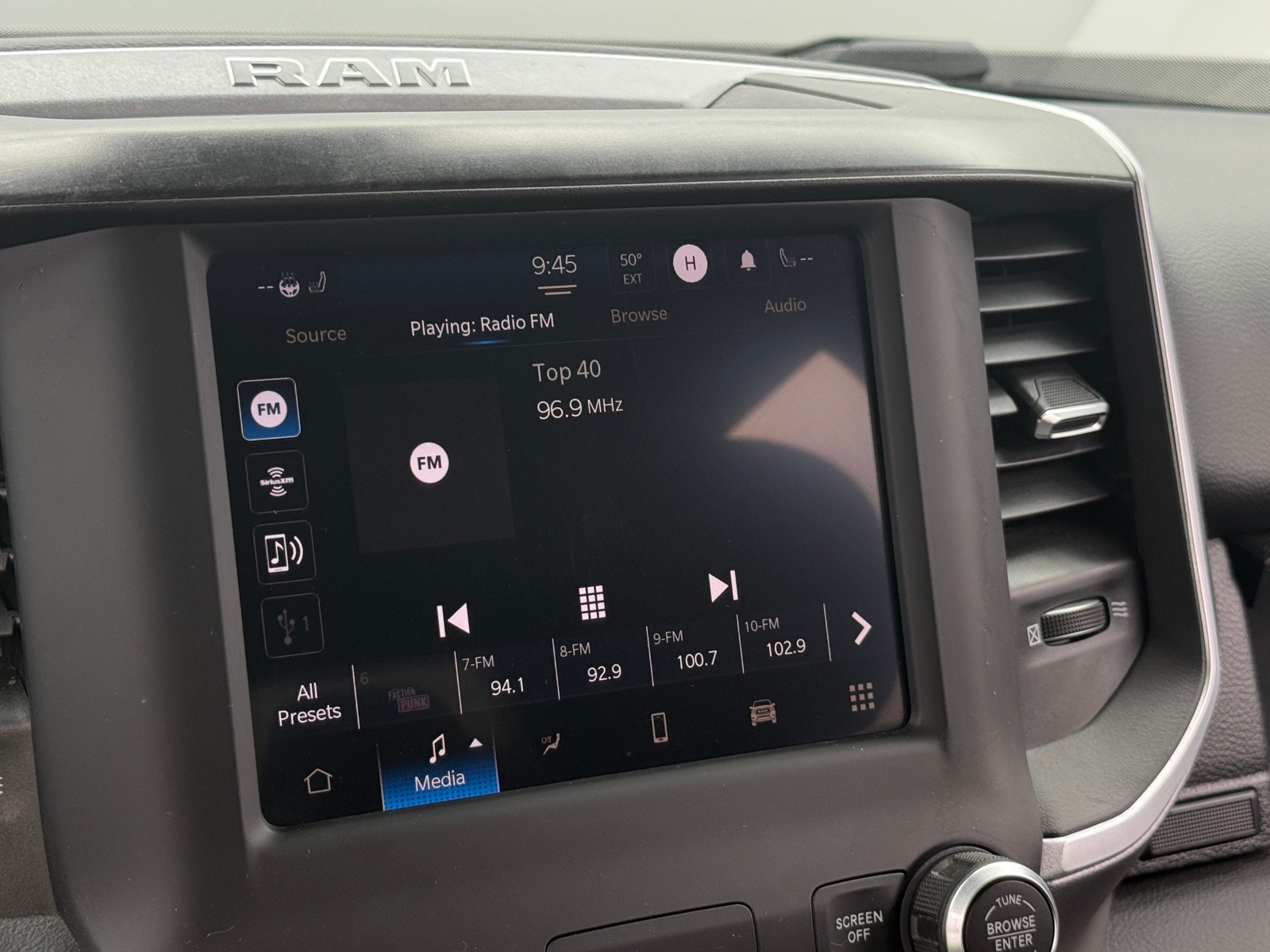 Thumbnail: 2022 RAM 1500 - 4