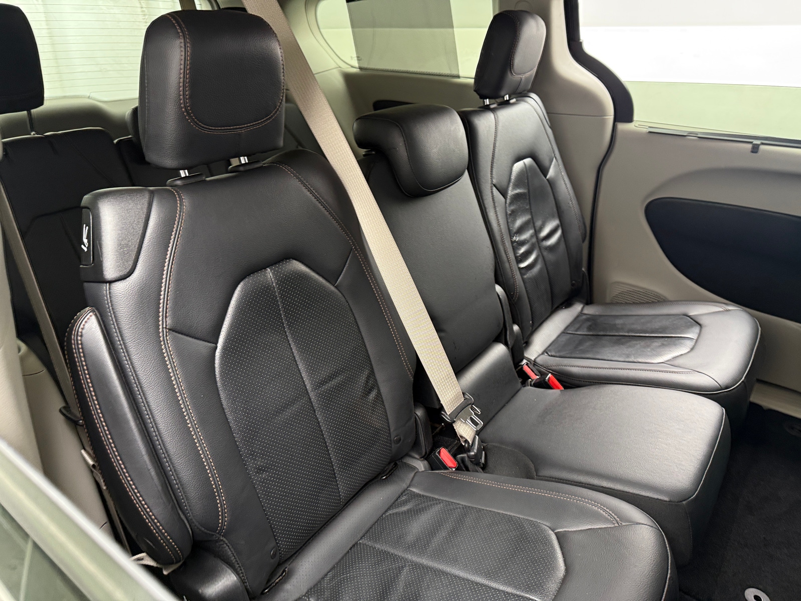 Thumbnail: 2019 Chrysler Pacifica - 5