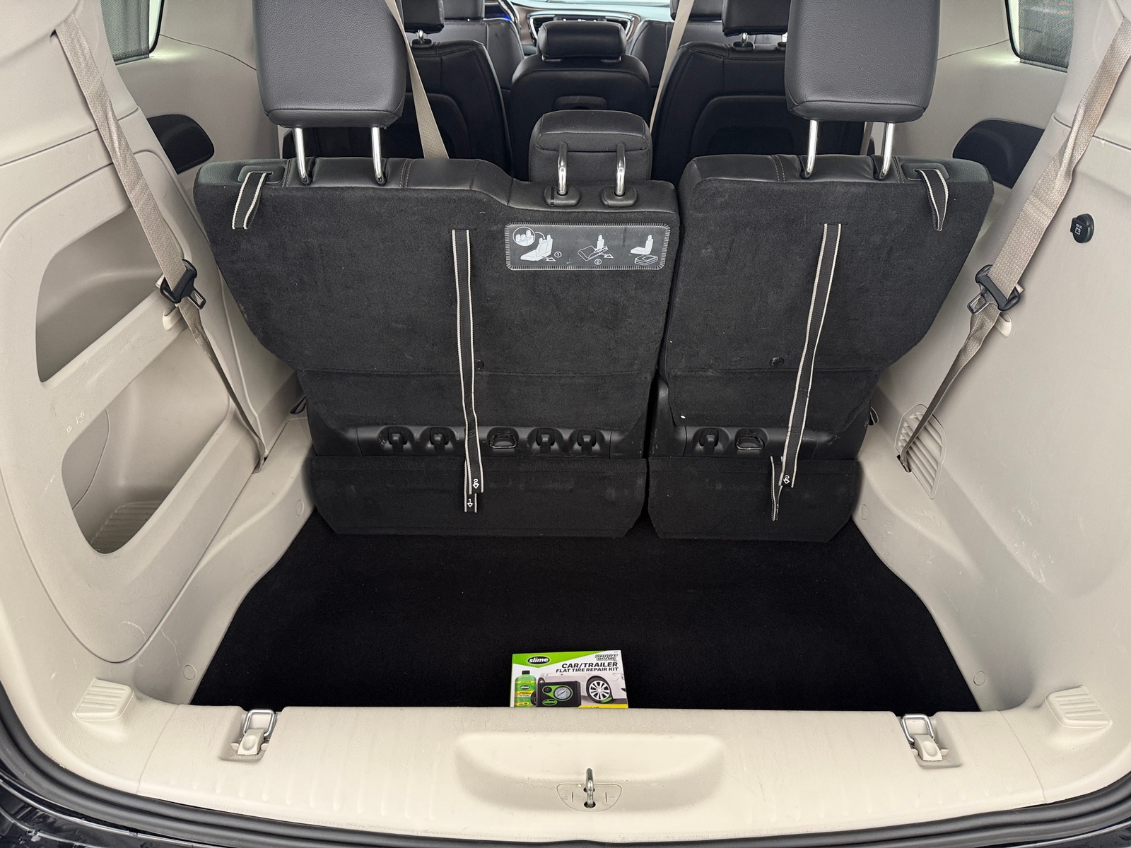 Thumbnail: 2019 Chrysler Pacifica - 6