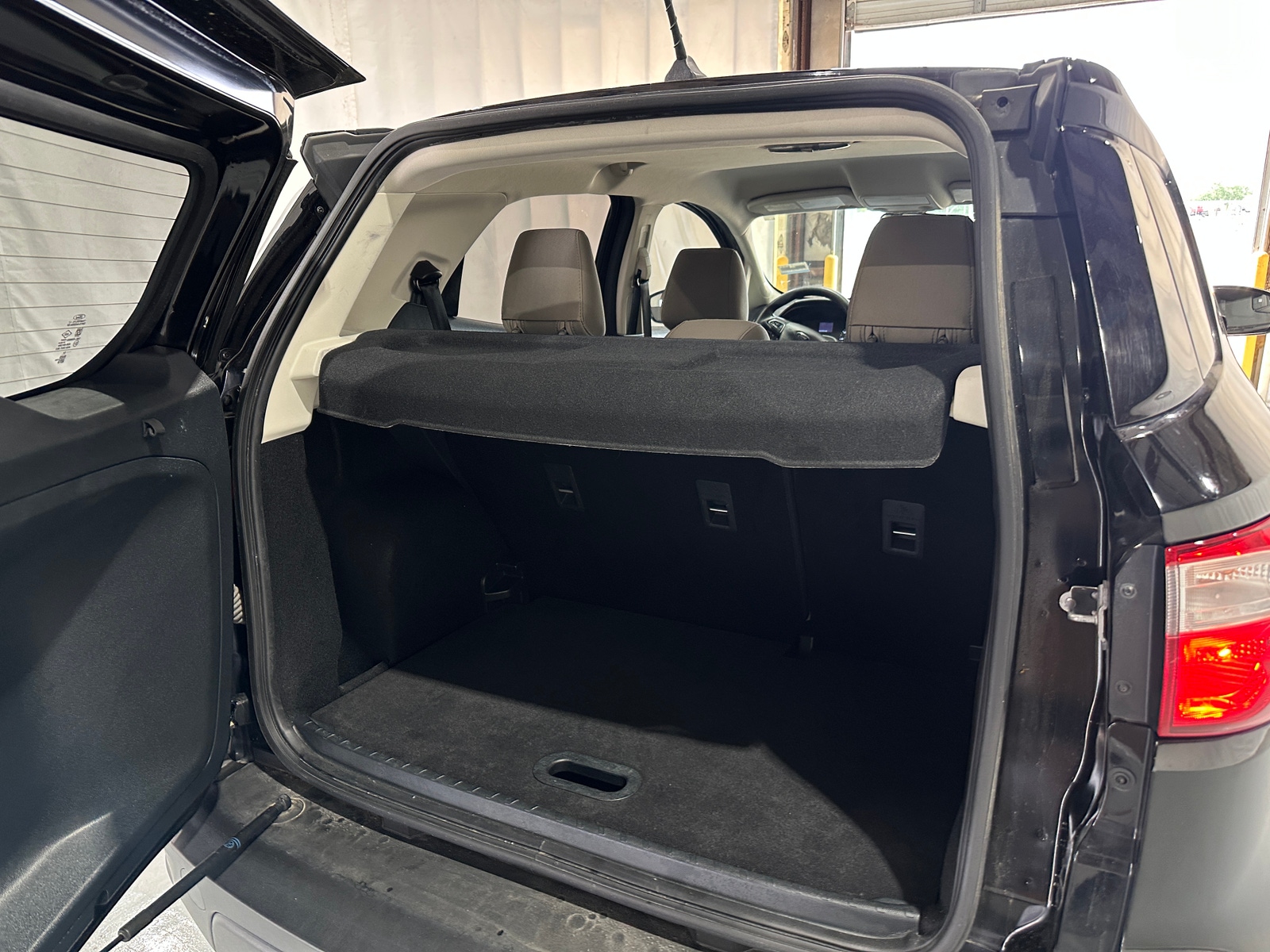 Thumbnail: 2019 Ford EcoSport - 7