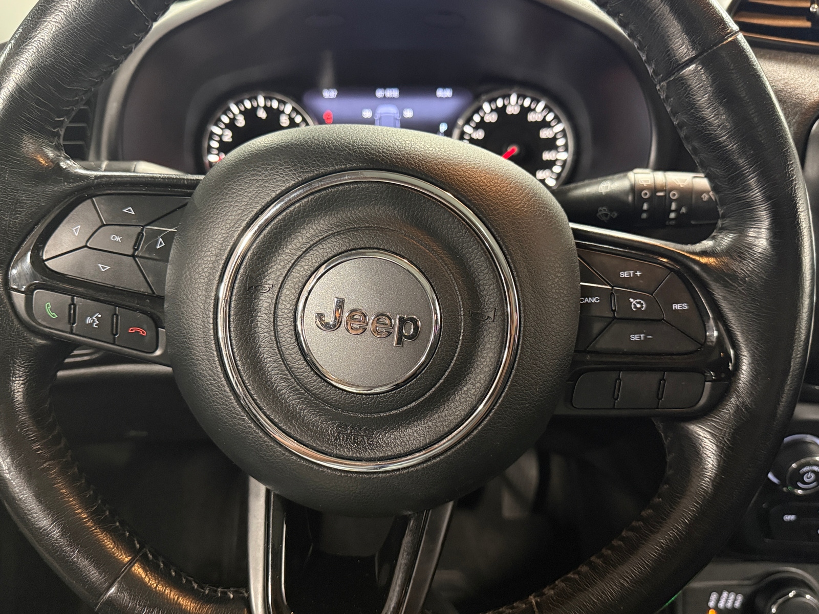 Thumbnail: 2018 Jeep Renegade - 5