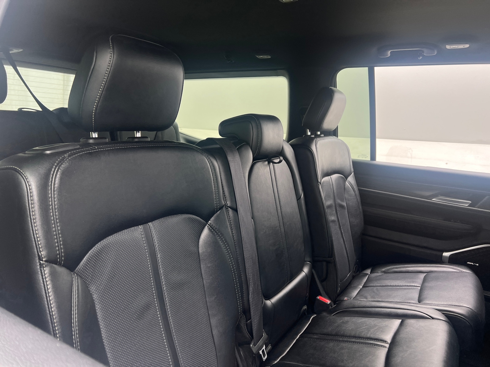 Thumbnail: 2024 Jeep Wagoneer - 5