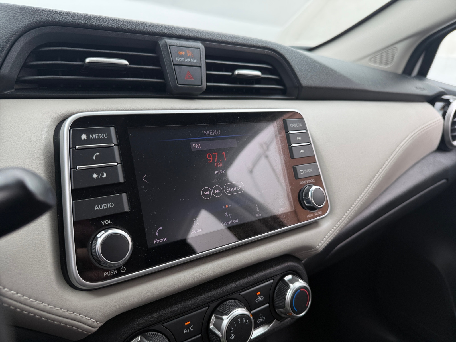 Thumbnail: 2020 Nissan Versa - 4