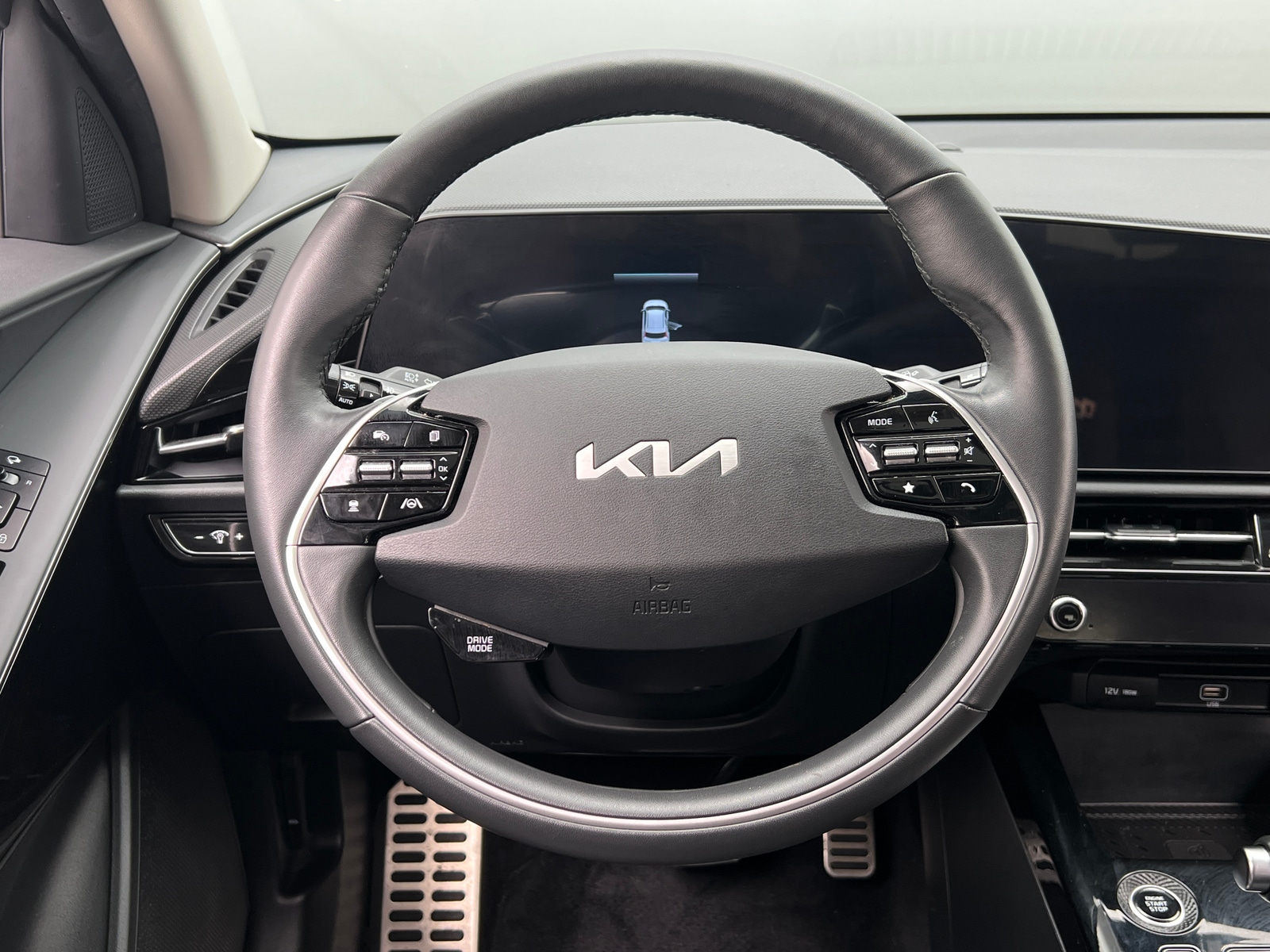 Thumbnail: 2024 Kia Niro - 4
