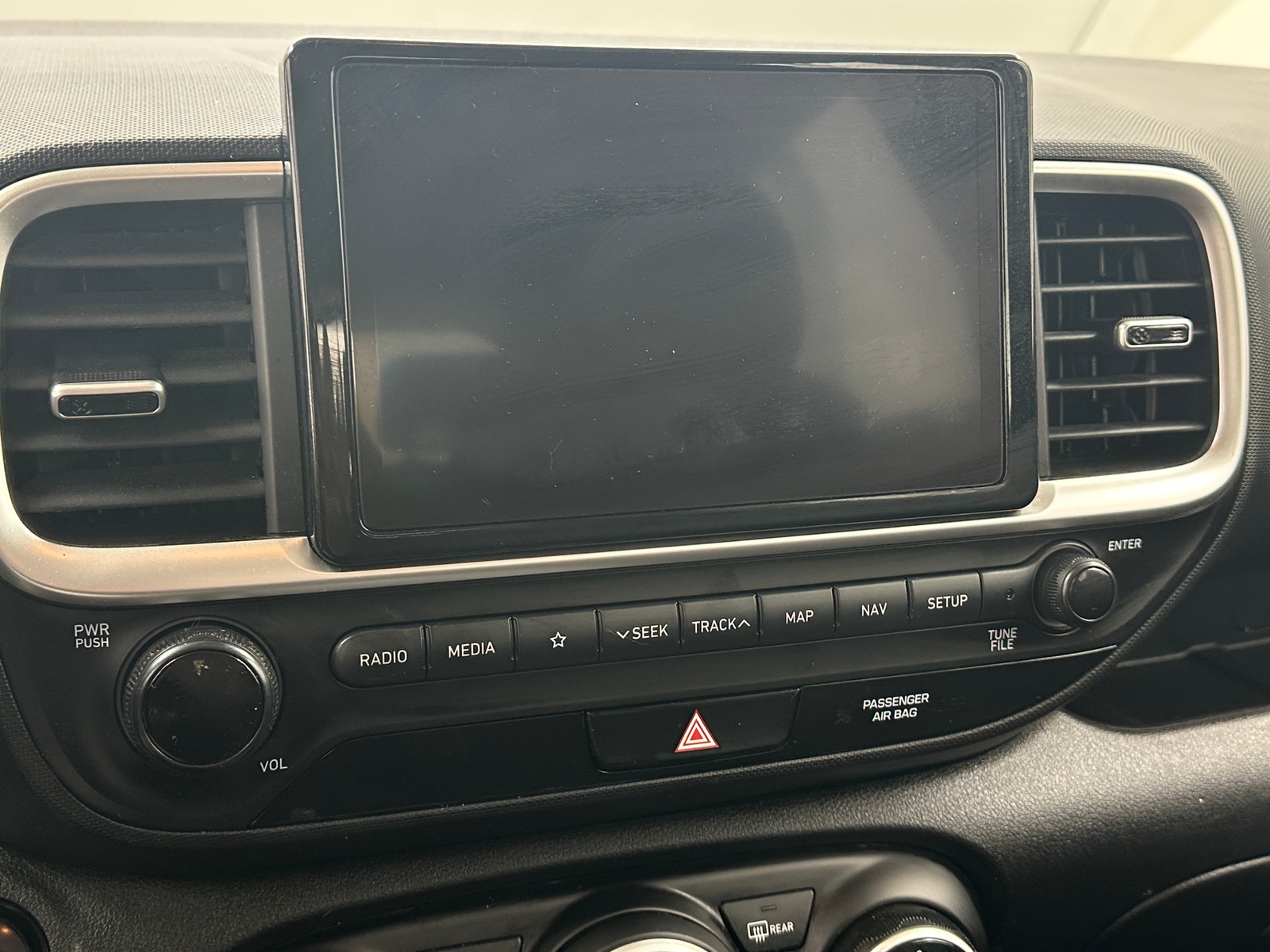 Thumbnail: 2021 Hyundai Venue - 4