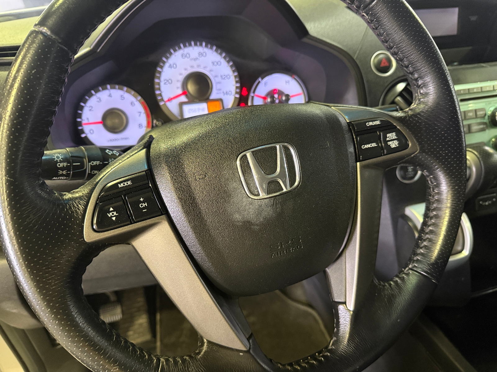 Thumbnail: 2011 Honda Pilot - 4