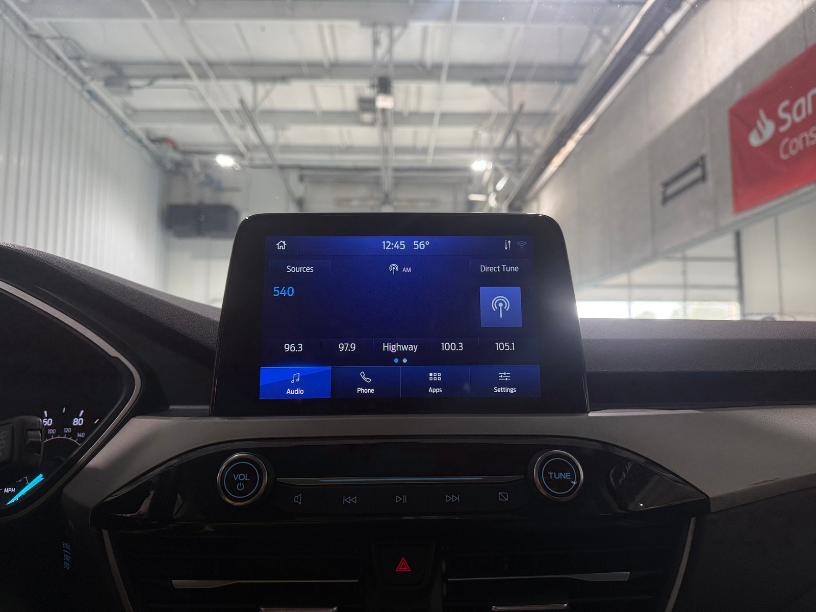 Thumbnail: 2022 Ford Escape - 4