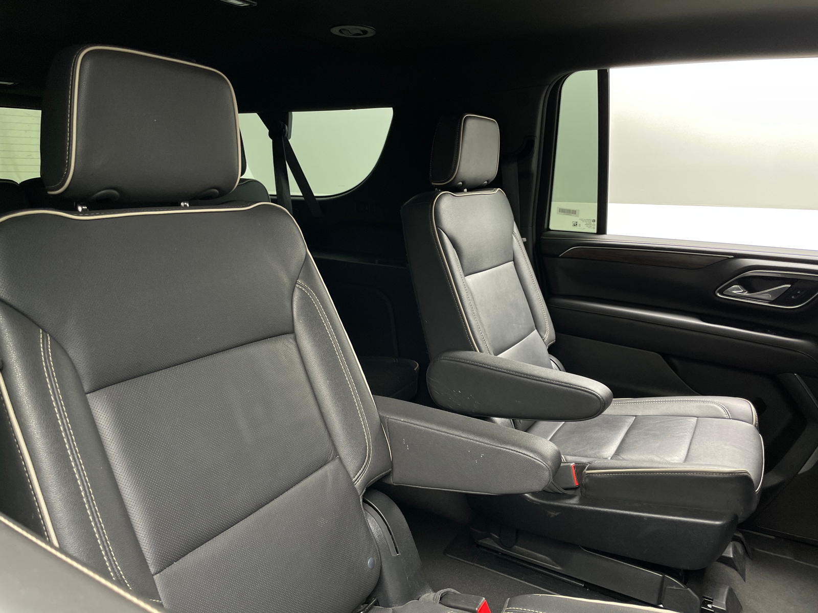 Thumbnail: 2023 Chevrolet Suburban - 5