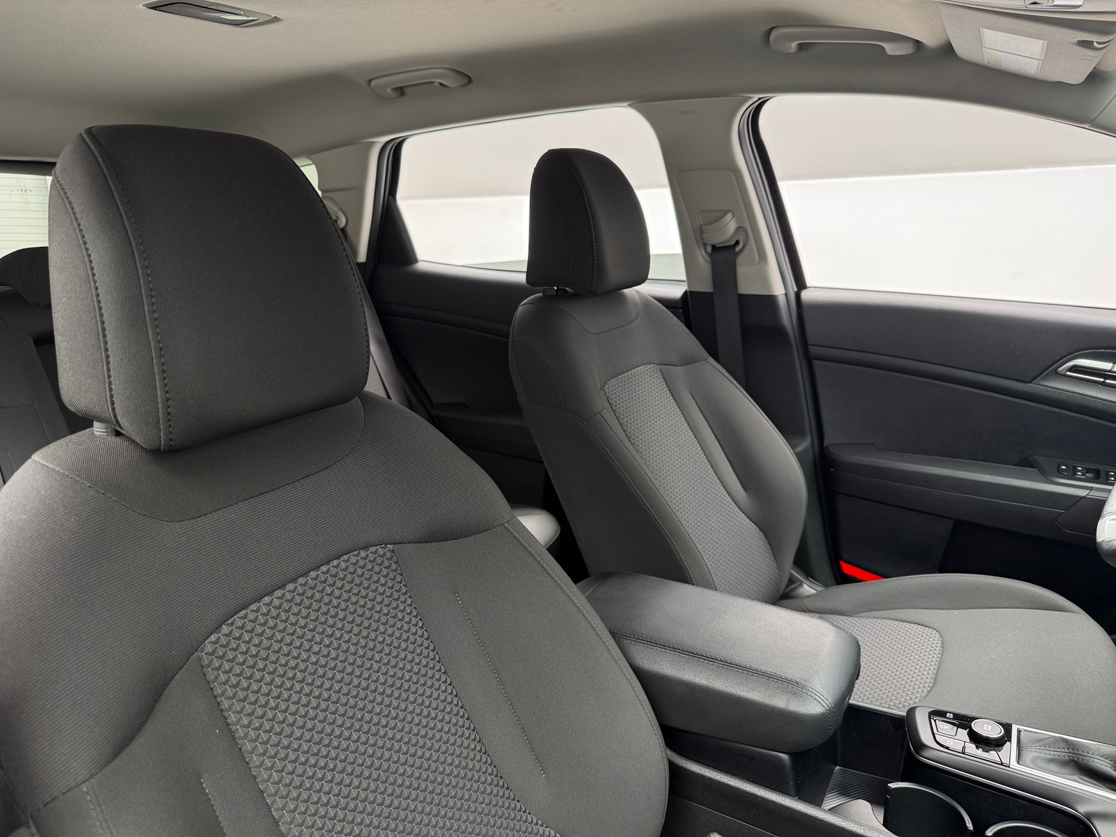 Thumbnail: 2025 Kia Sportage - 2