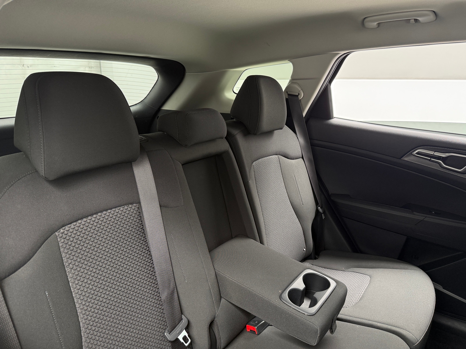 Thumbnail: 2025 Kia Sportage - 6