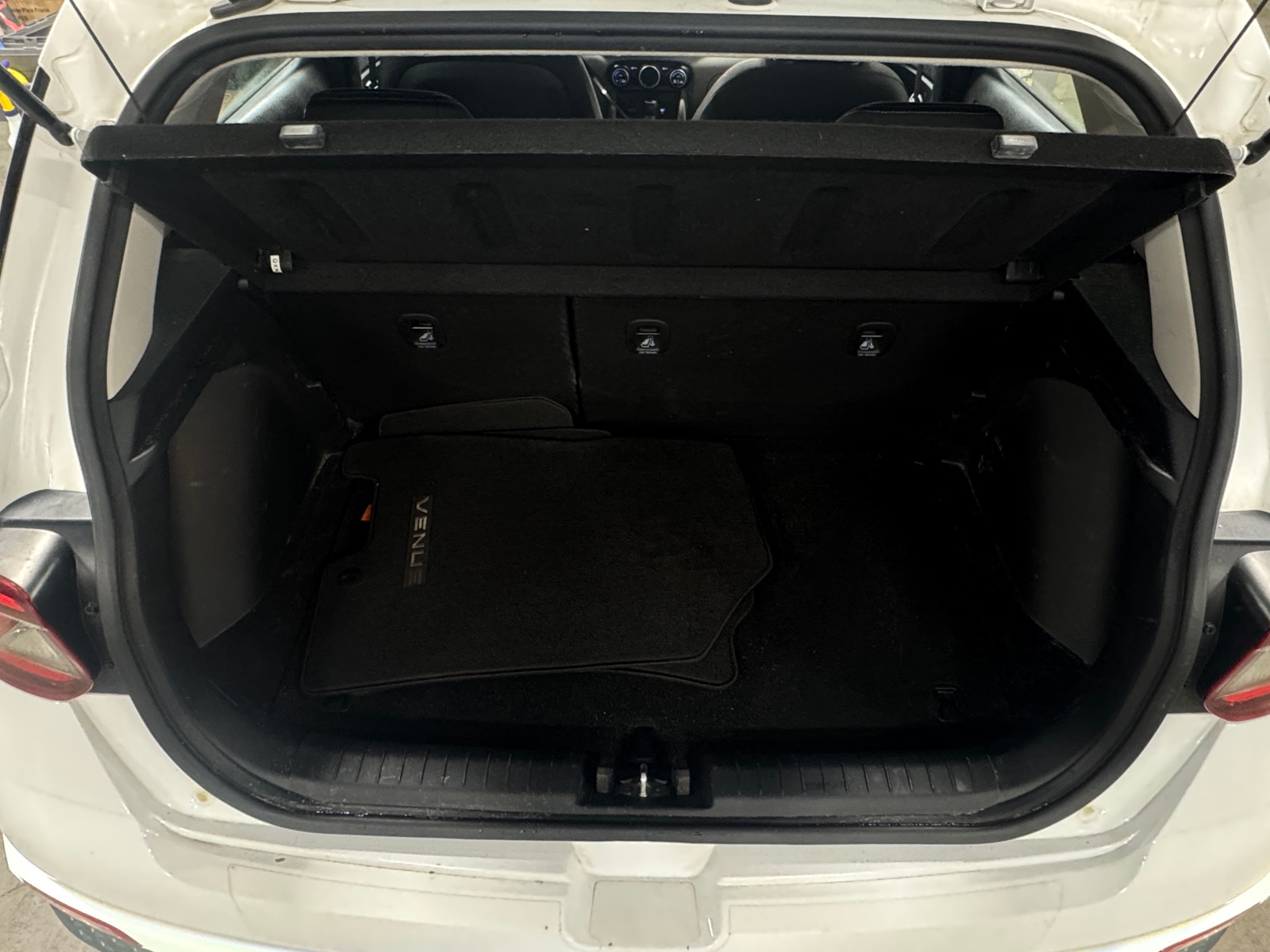 Thumbnail: 2020 Hyundai Venue - 7