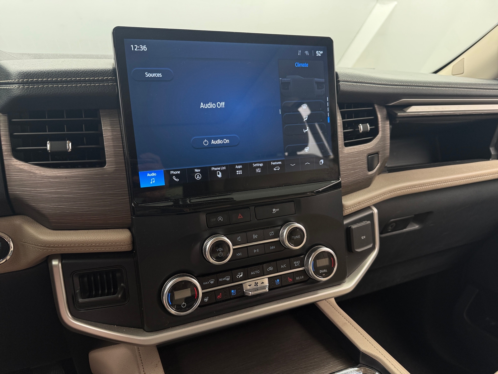 Thumbnail: 2024 Ford Expedition MAX - 3