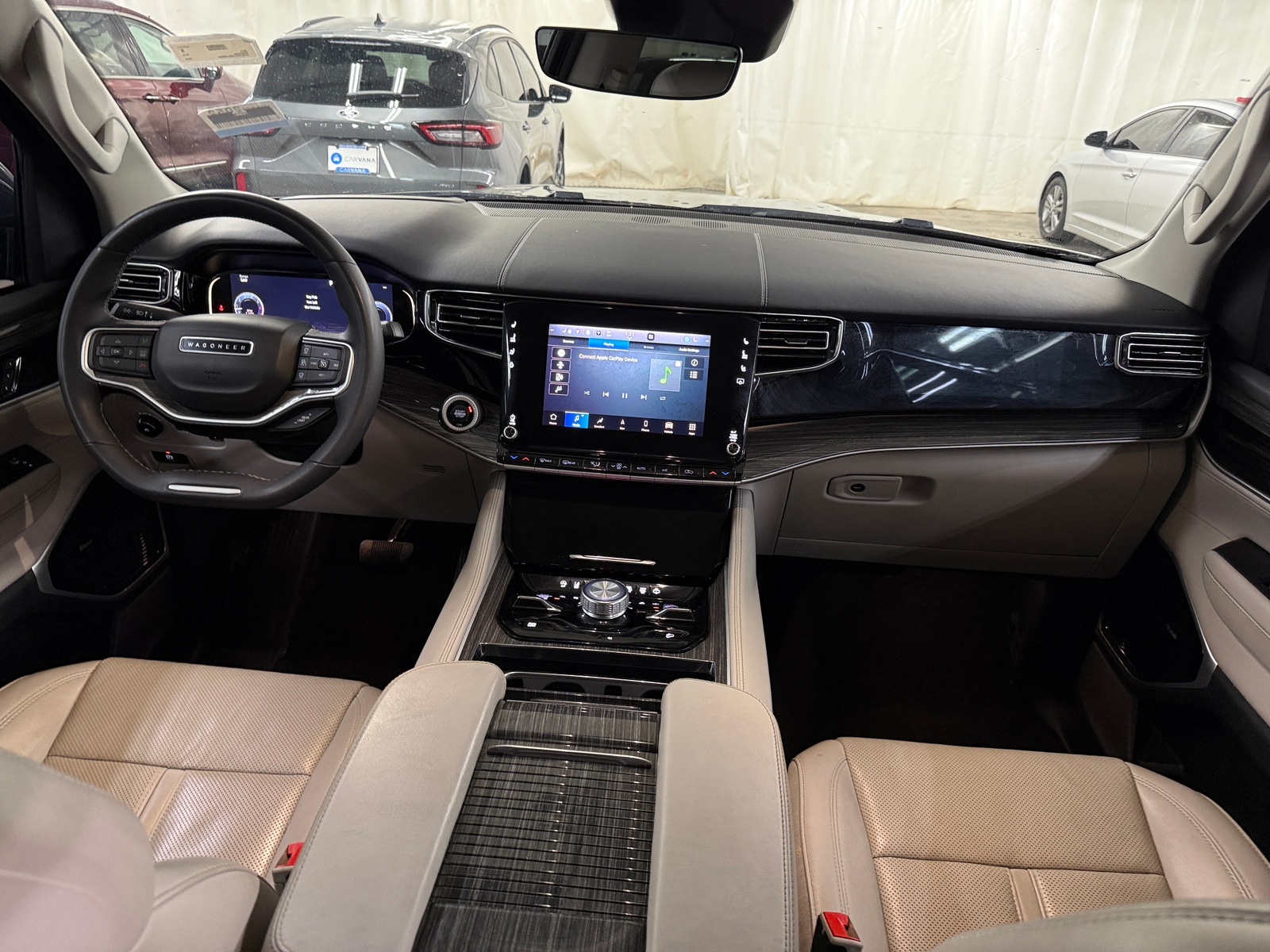 Thumbnail: 2022 Jeep Wagoneer - 2