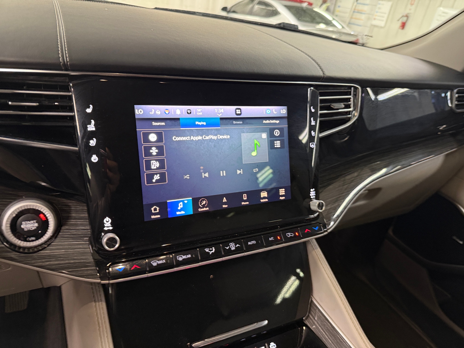 Thumbnail: 2022 Jeep Wagoneer - 3