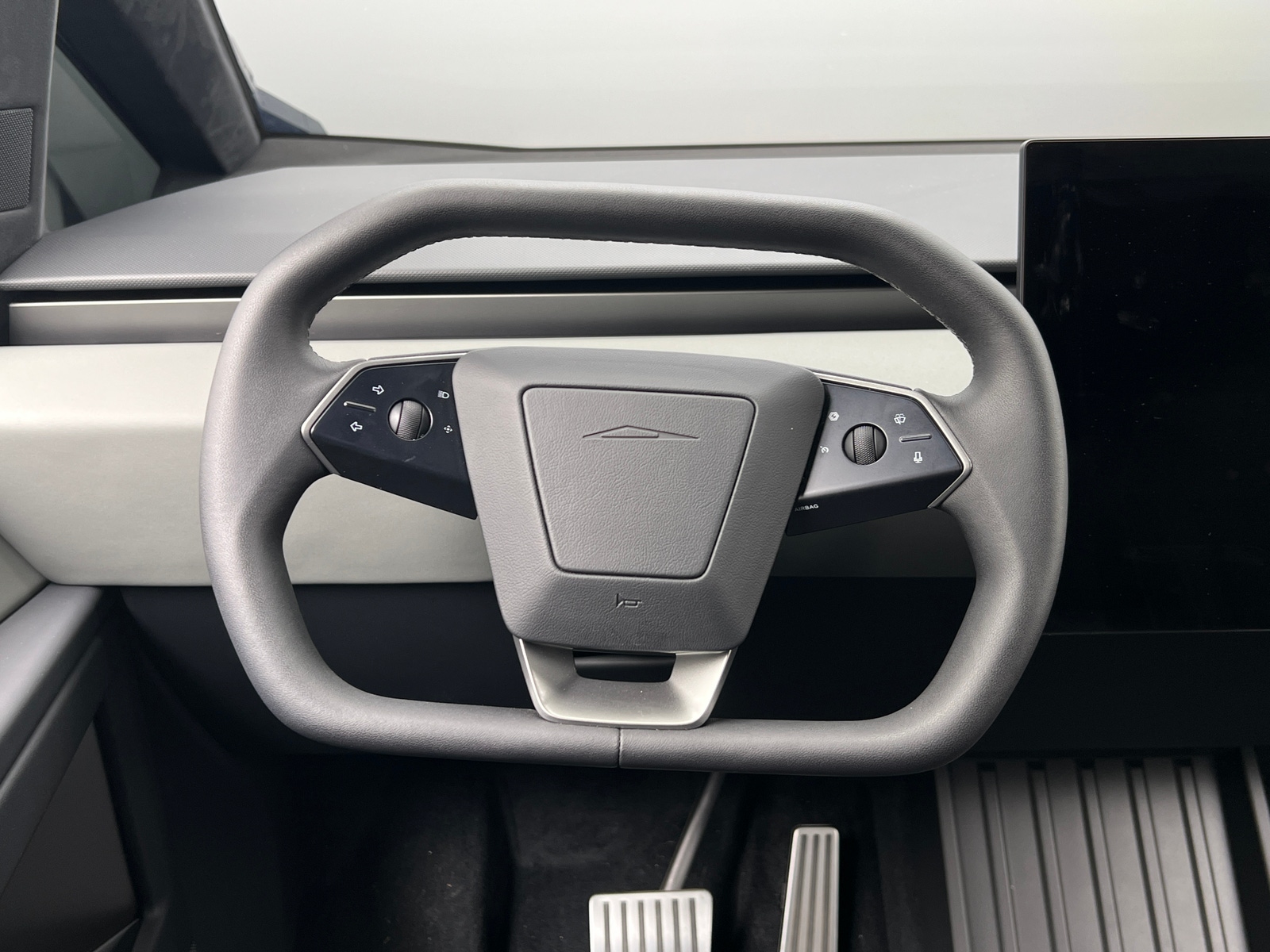 Thumbnail: 2025 Tesla Cybertruck - 4