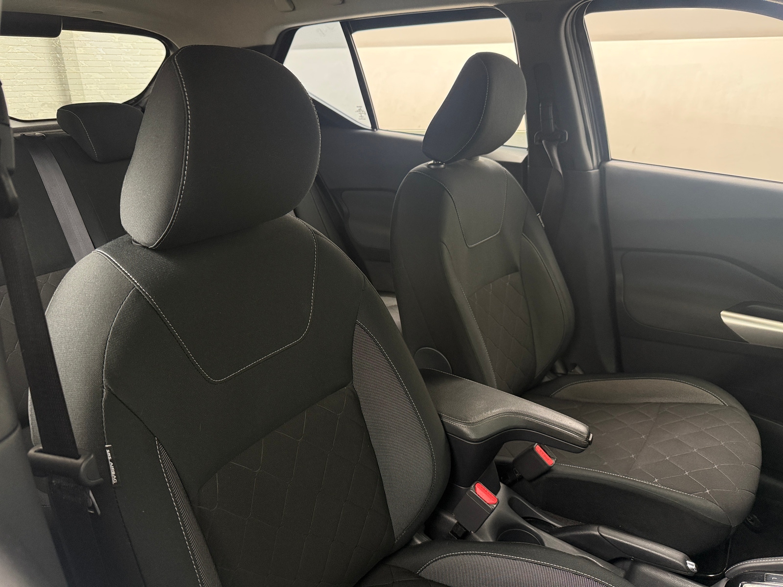 Thumbnail: 2020 Nissan Kicks - 2