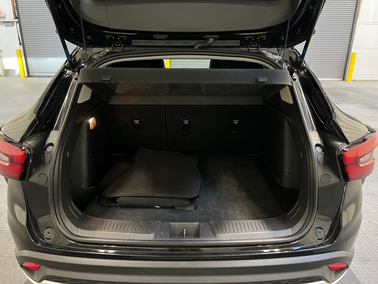 Thumbnail: 2025 Chevrolet Trax - 7