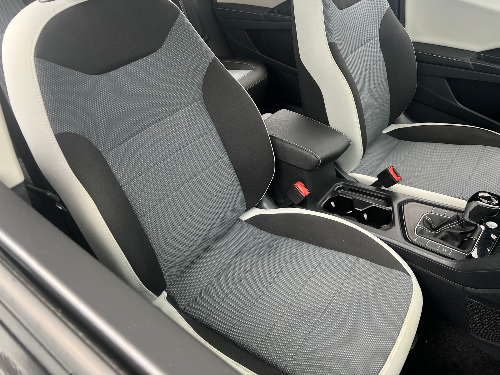 Thumbnail: 2025 Volkswagen Taos - 2