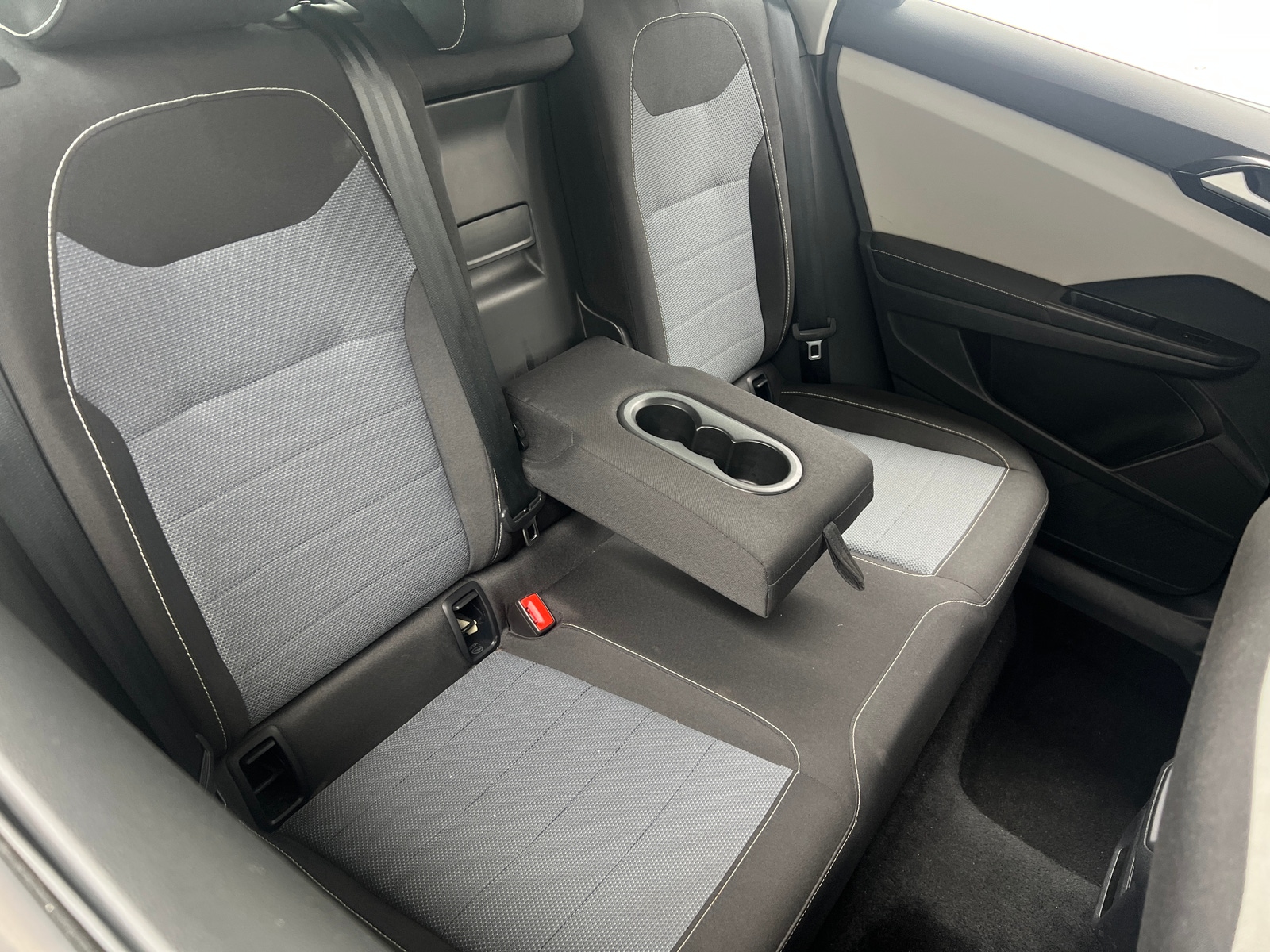 Thumbnail: 2025 Volkswagen Taos - 6