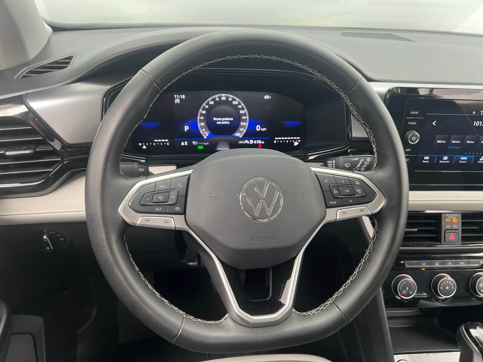 Thumbnail: 2025 Volkswagen Taos - 5