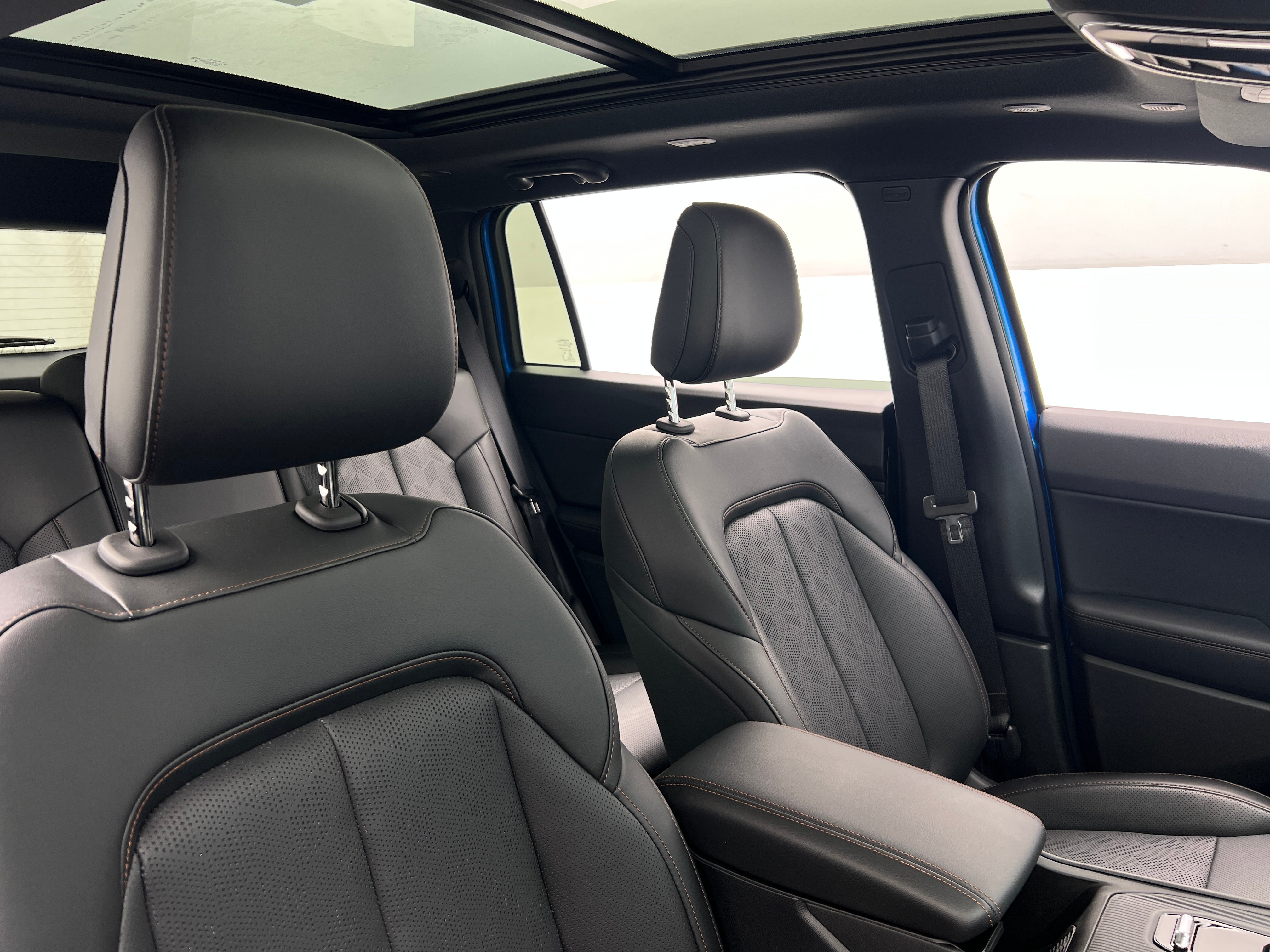 2026 Jeep Cherokee Overland - Photo 8