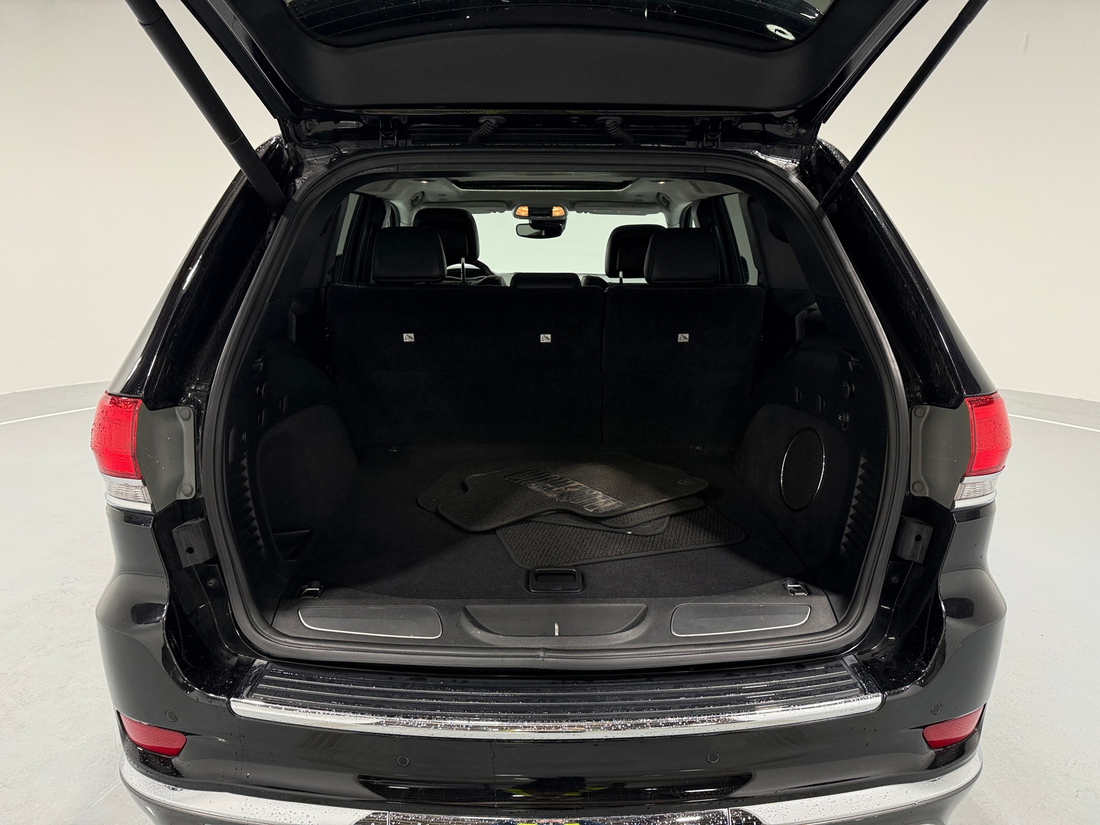 Thumbnail: 2018 Jeep Grand Cherokee - 6