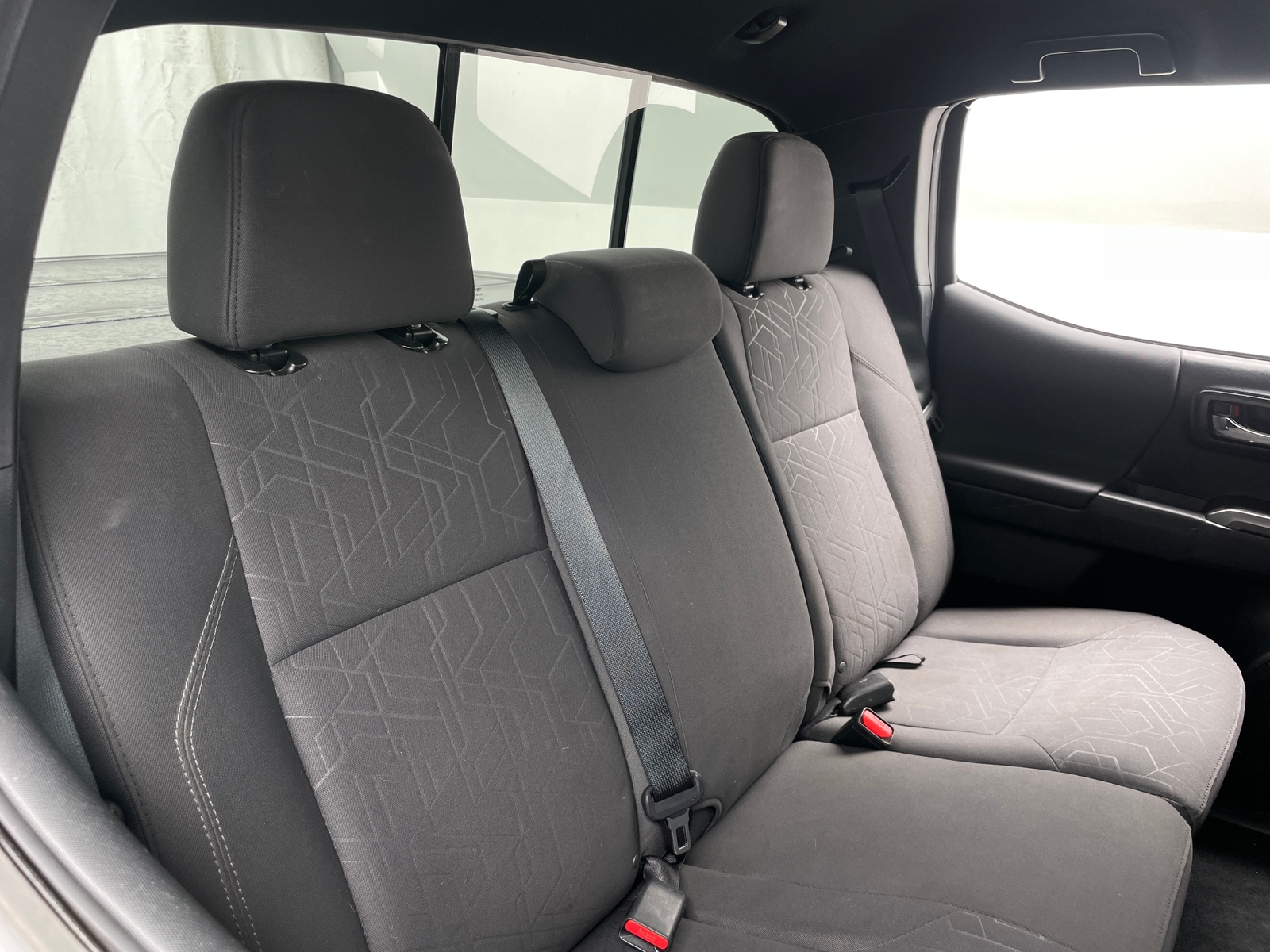 Thumbnail: 2017 Toyota Tacoma - 6