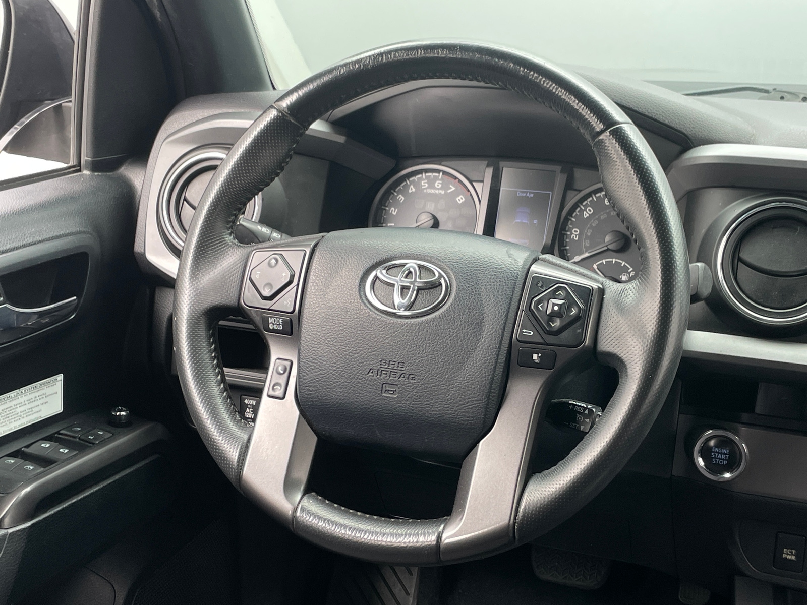 Thumbnail: 2017 Toyota Tacoma - 5