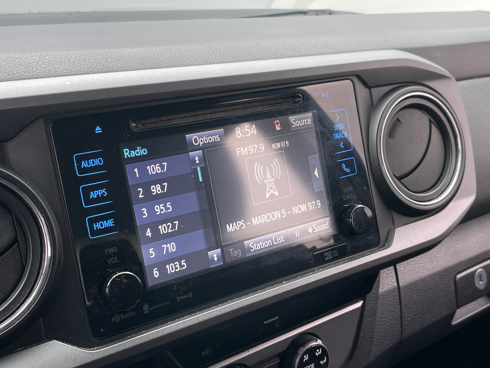 Thumbnail: 2017 Toyota Tacoma - 4