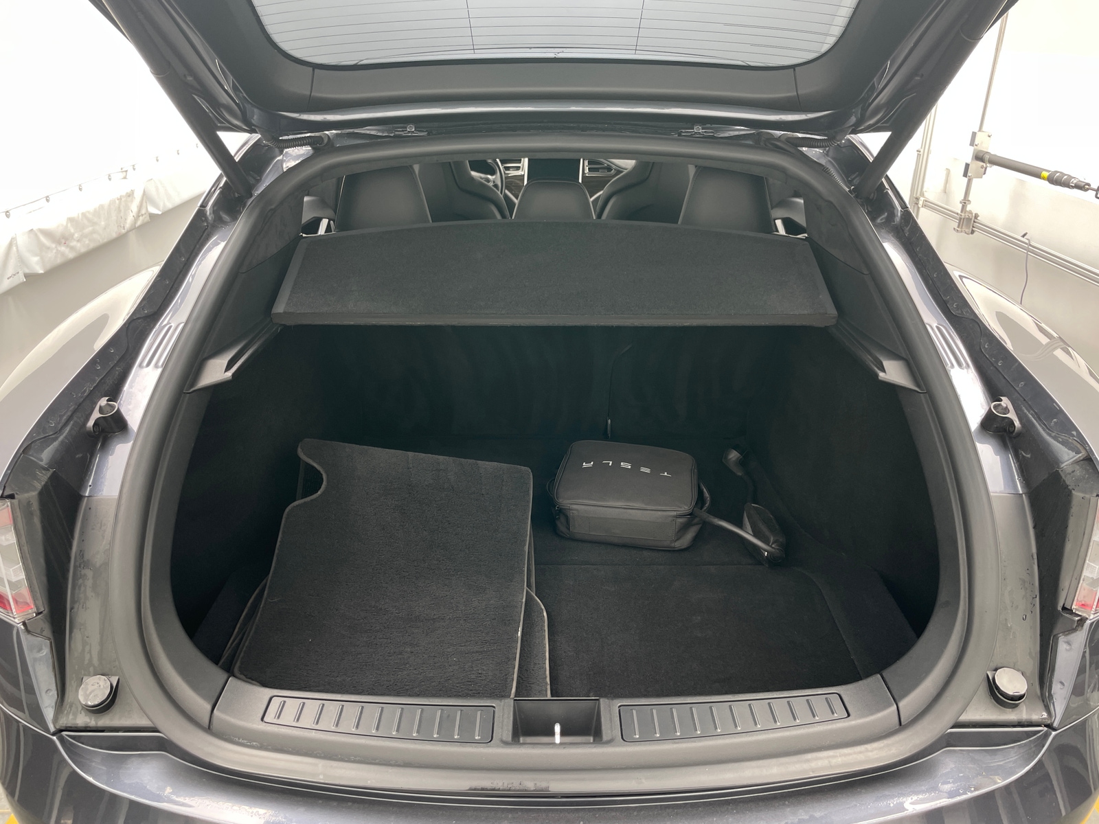 Thumbnail: 2016 Tesla Model S - 6