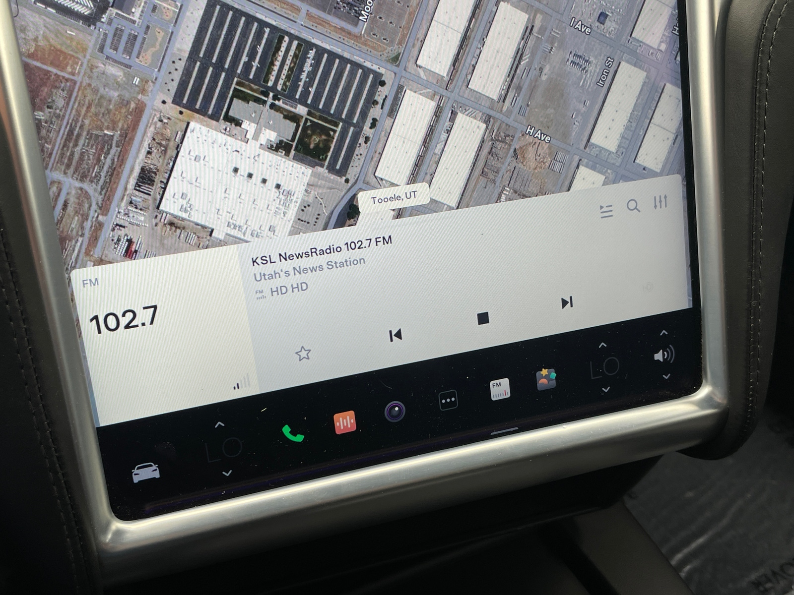 Thumbnail: 2016 Tesla Model S - 3