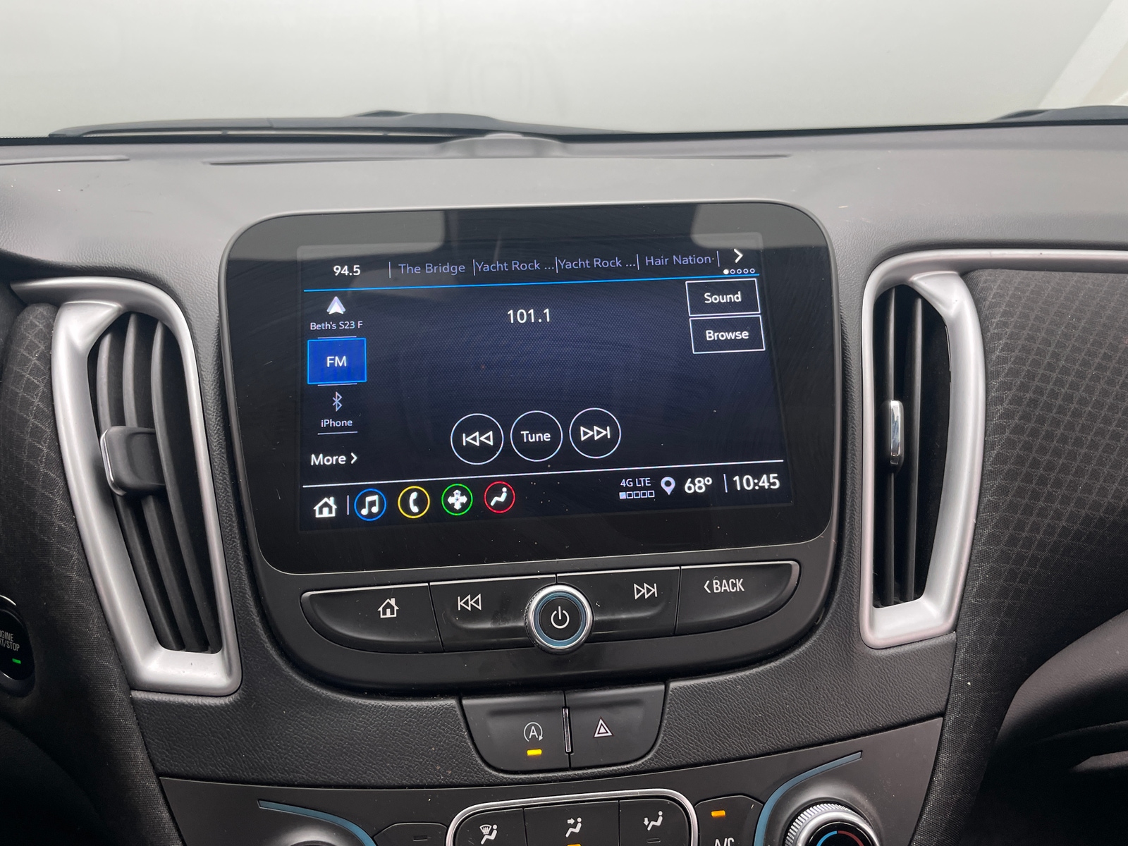 Thumbnail: 2024 Chevrolet Malibu - 4