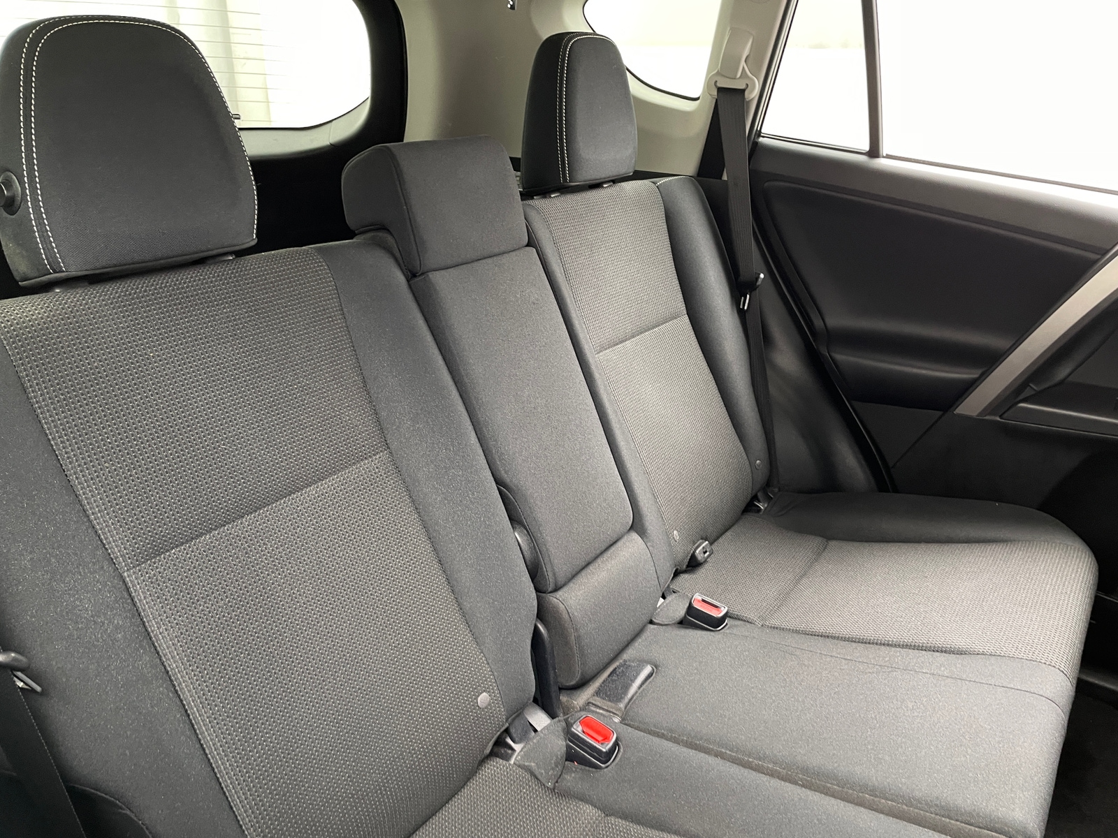 Thumbnail: 2018 Toyota RAV4 - 6