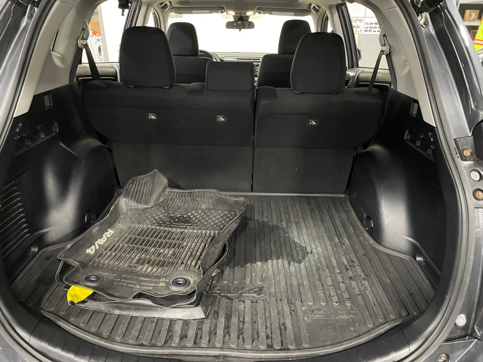 Thumbnail: 2018 Toyota RAV4 - 7