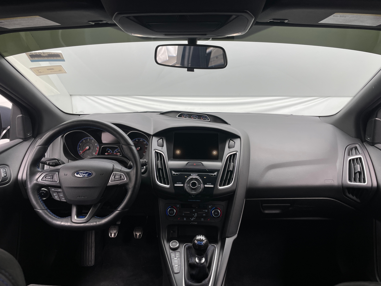 Thumbnail: 2017 Ford Focus - 2