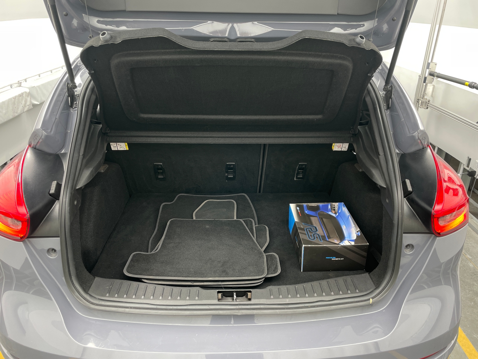 Thumbnail: 2017 Ford Focus - 6