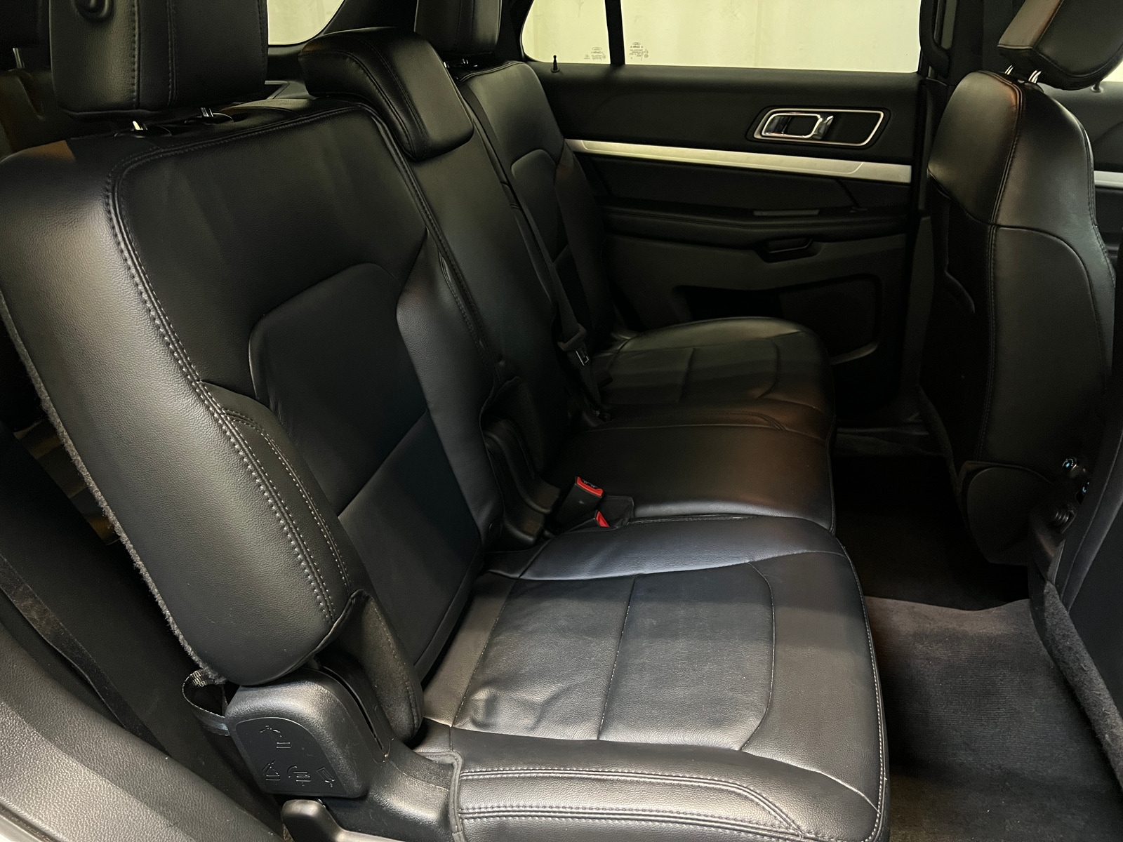 Thumbnail: 2017 Ford Explorer - 5