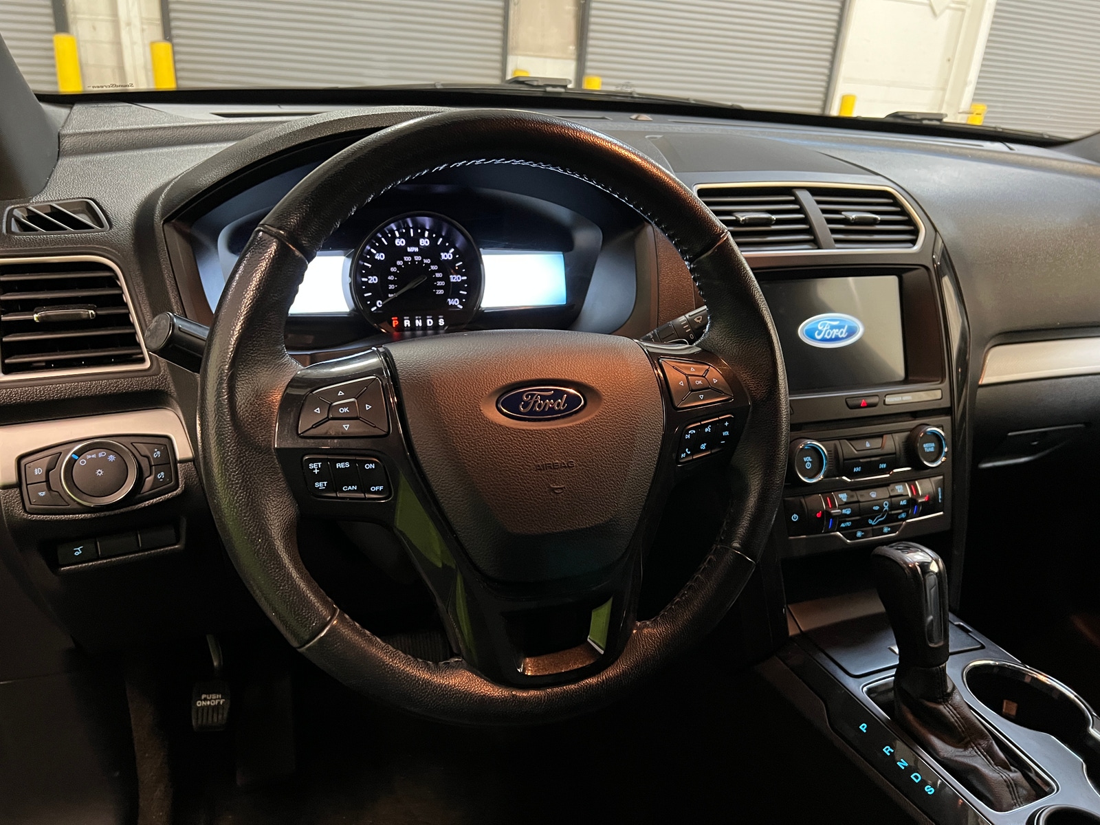 Thumbnail: 2017 Ford Explorer - 4