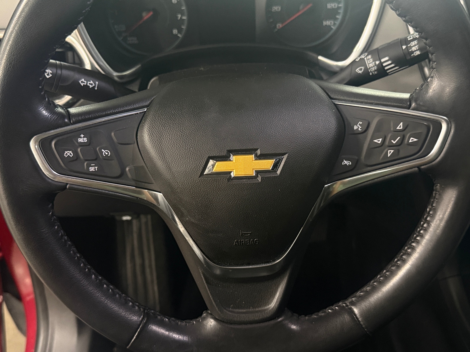 Thumbnail: 2018 Chevrolet Equinox - 4