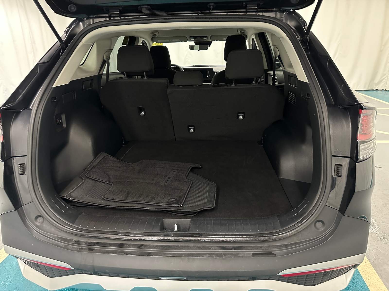 Thumbnail: 2025 Kia Sportage - 7