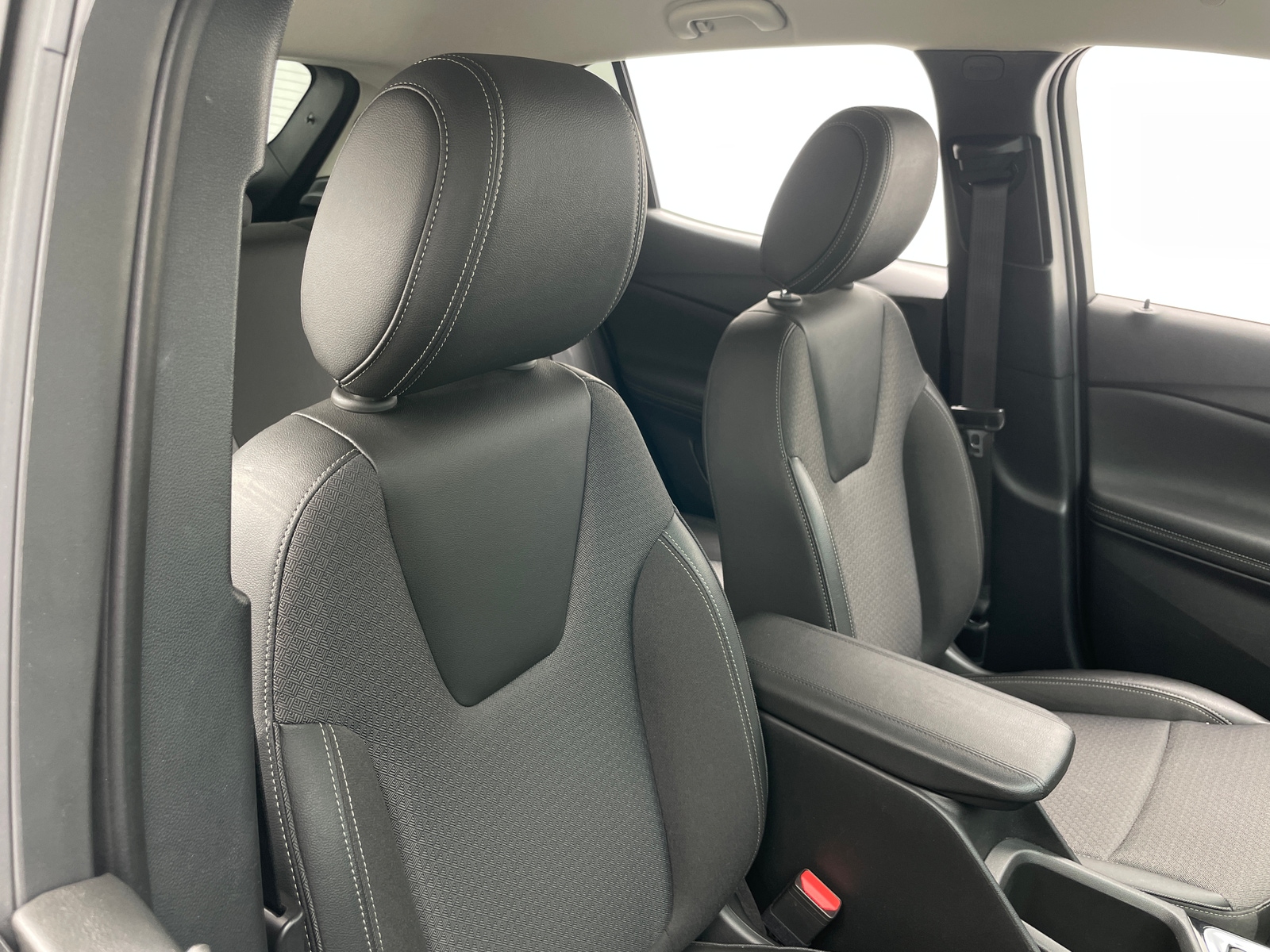 Thumbnail: 2025 Buick Encore GX - 2