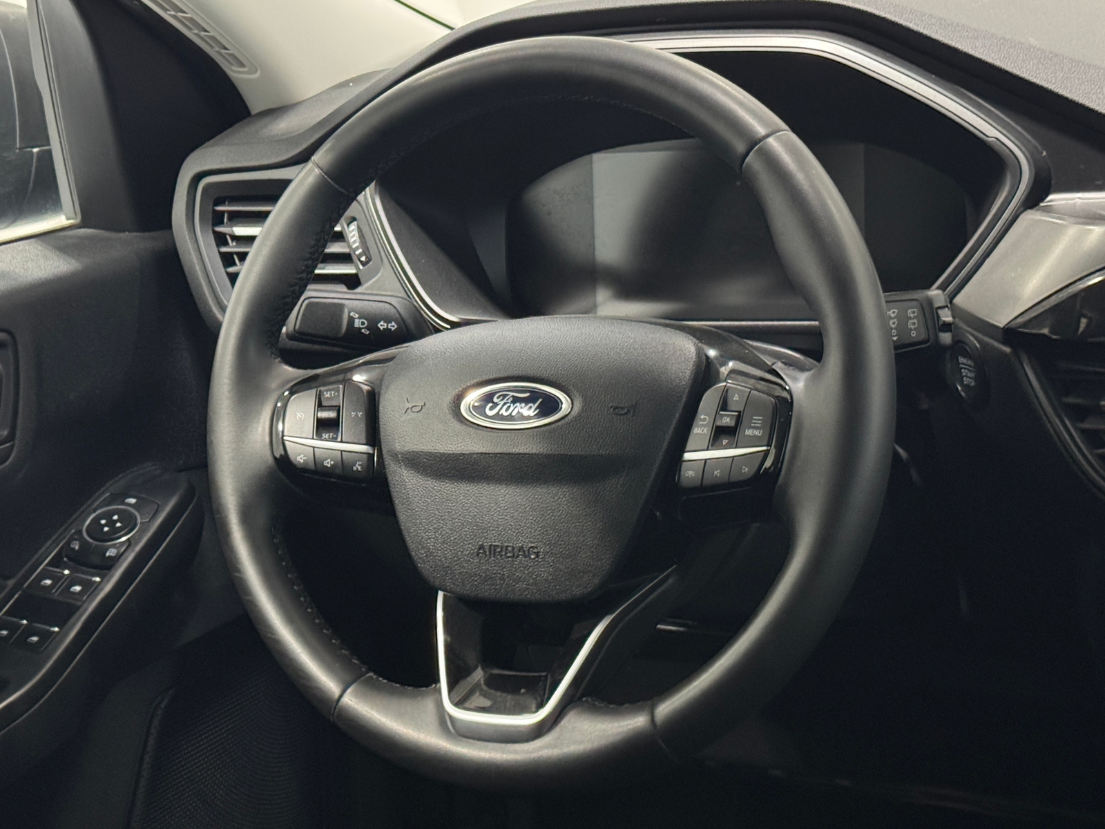 Thumbnail: 2023 Ford Escape - 5