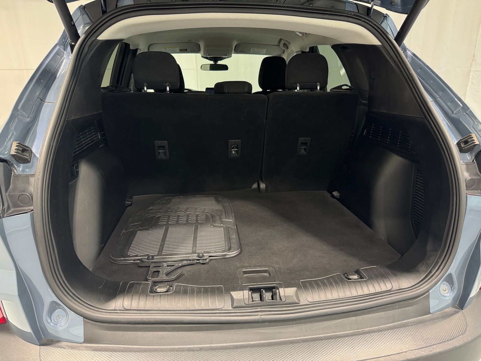 Thumbnail: 2023 Ford Escape - 7