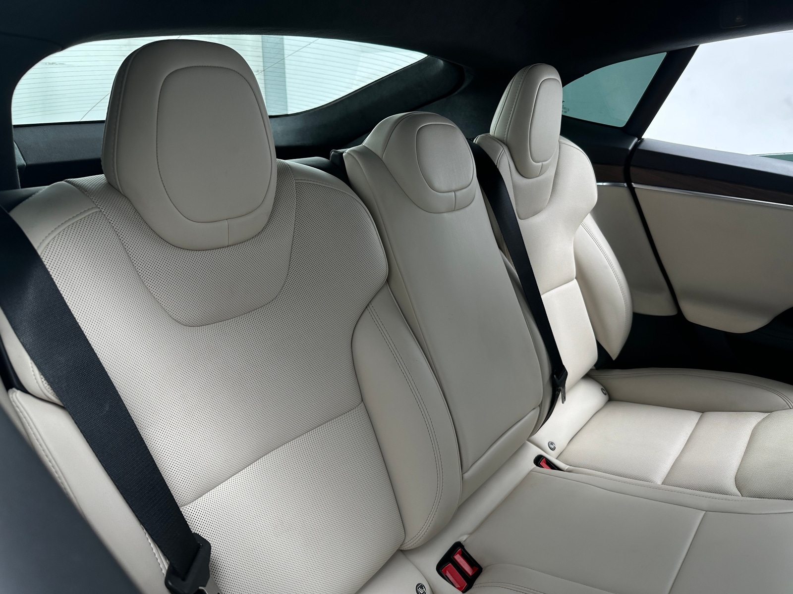 Thumbnail: 2022 Tesla Model S - 5