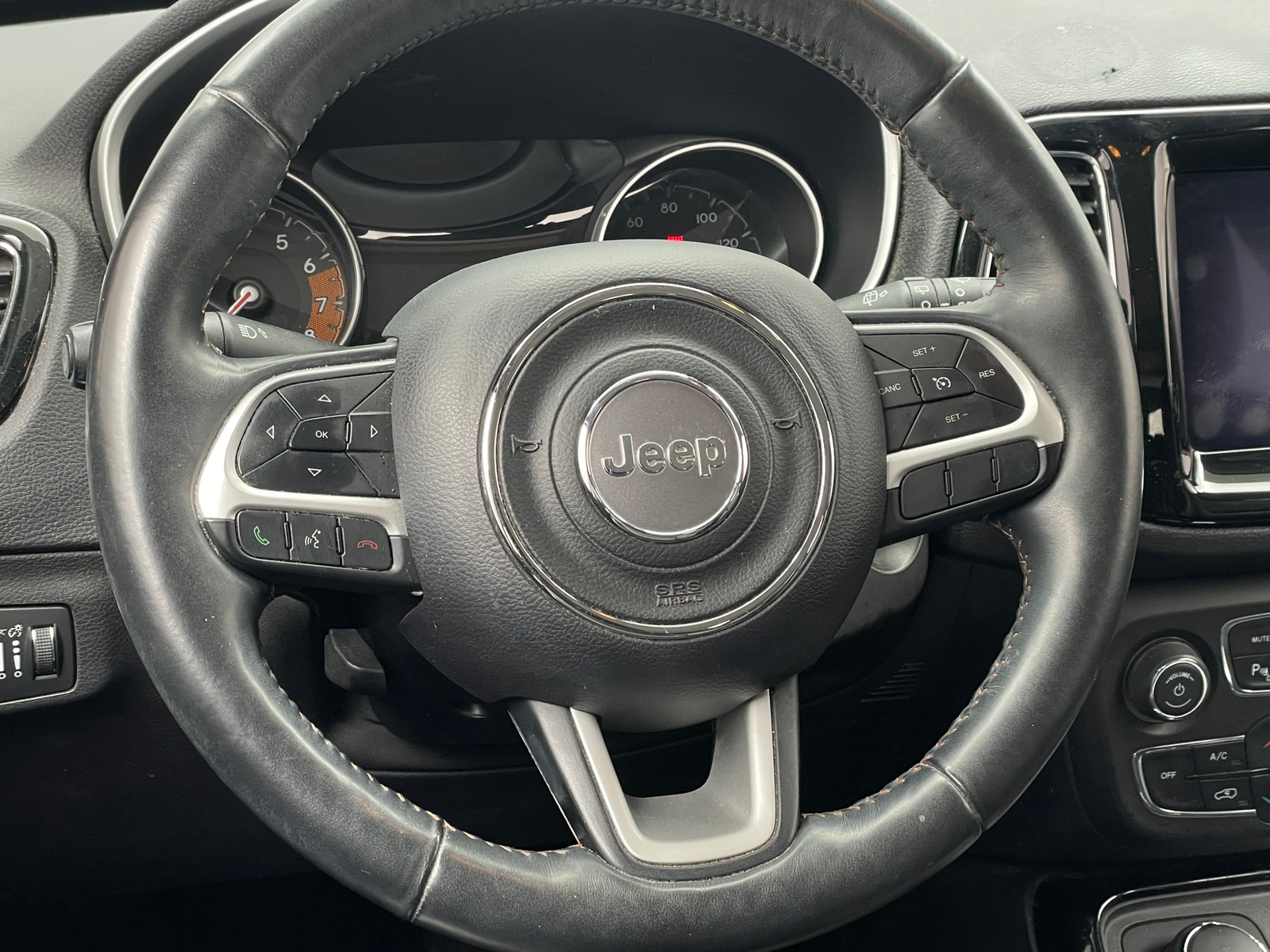 Thumbnail: 2017 Jeep Compass - 4