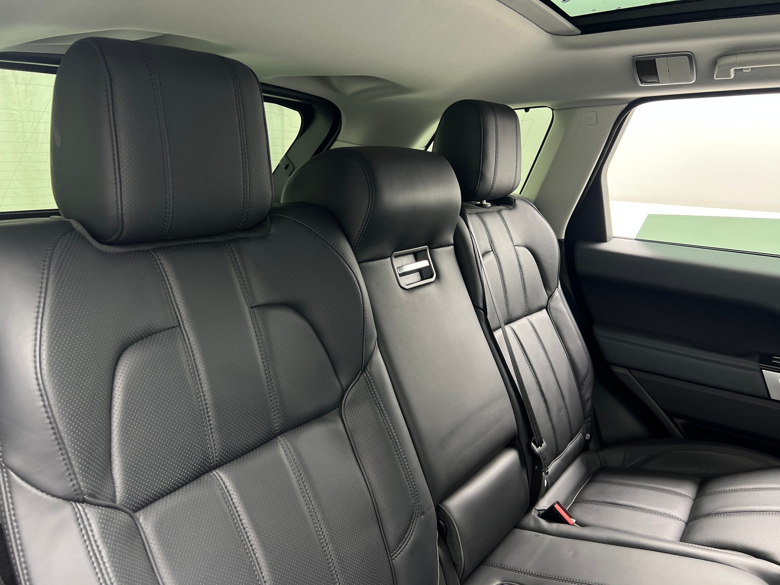 Thumbnail: 2015 Land Rover Range Rover Sport - 5