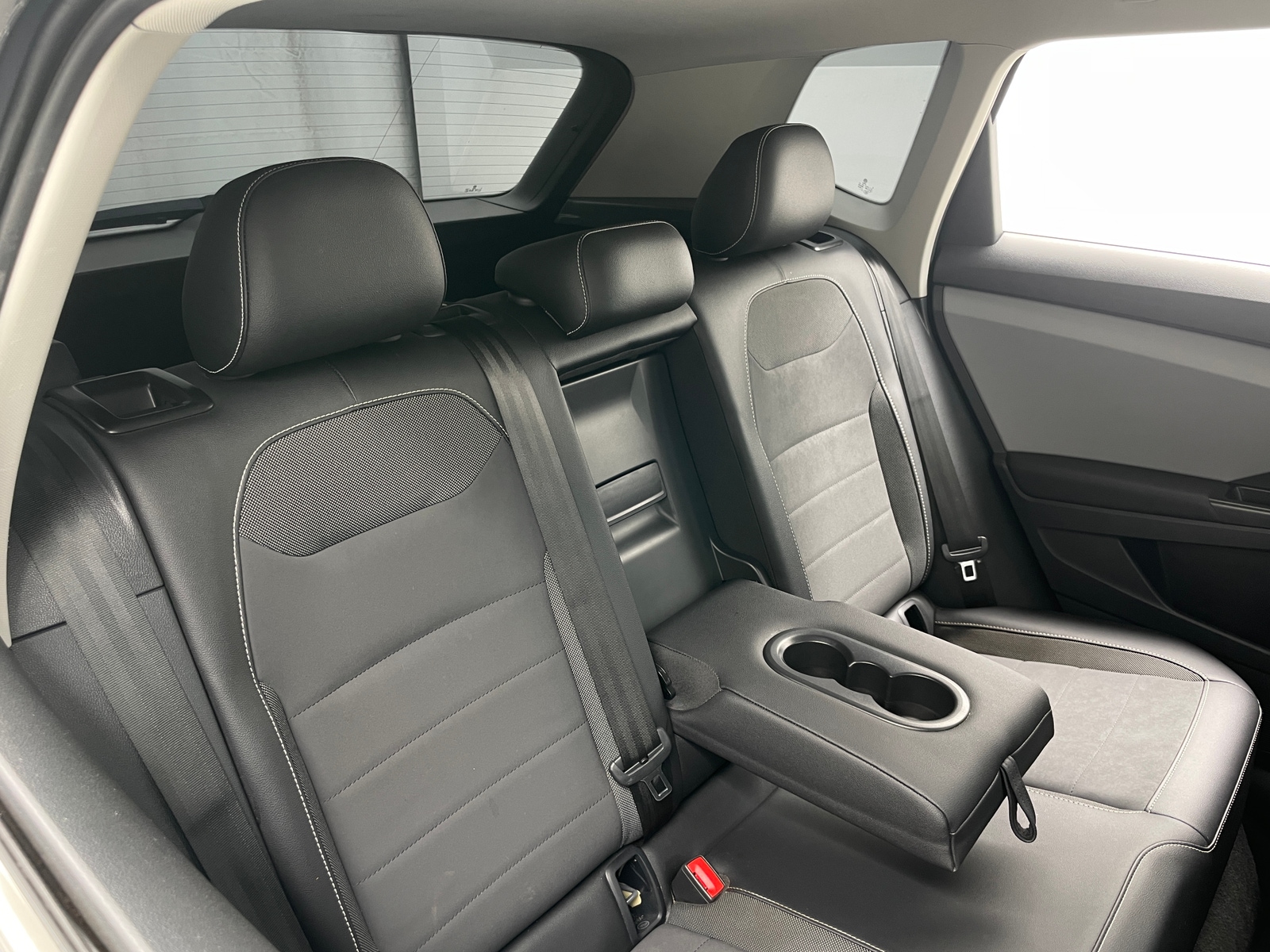 Thumbnail: 2023 Volkswagen Taos - 5