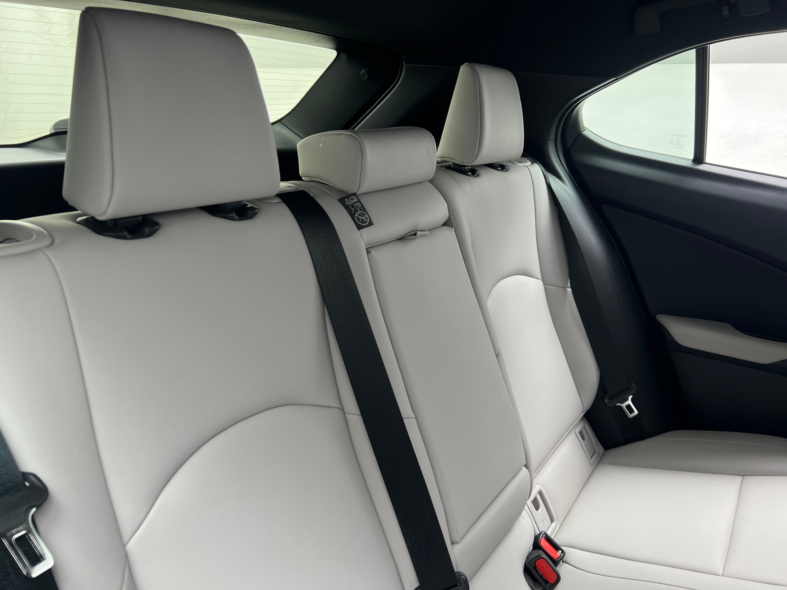 Thumbnail: 2025 Lexus UX - 5