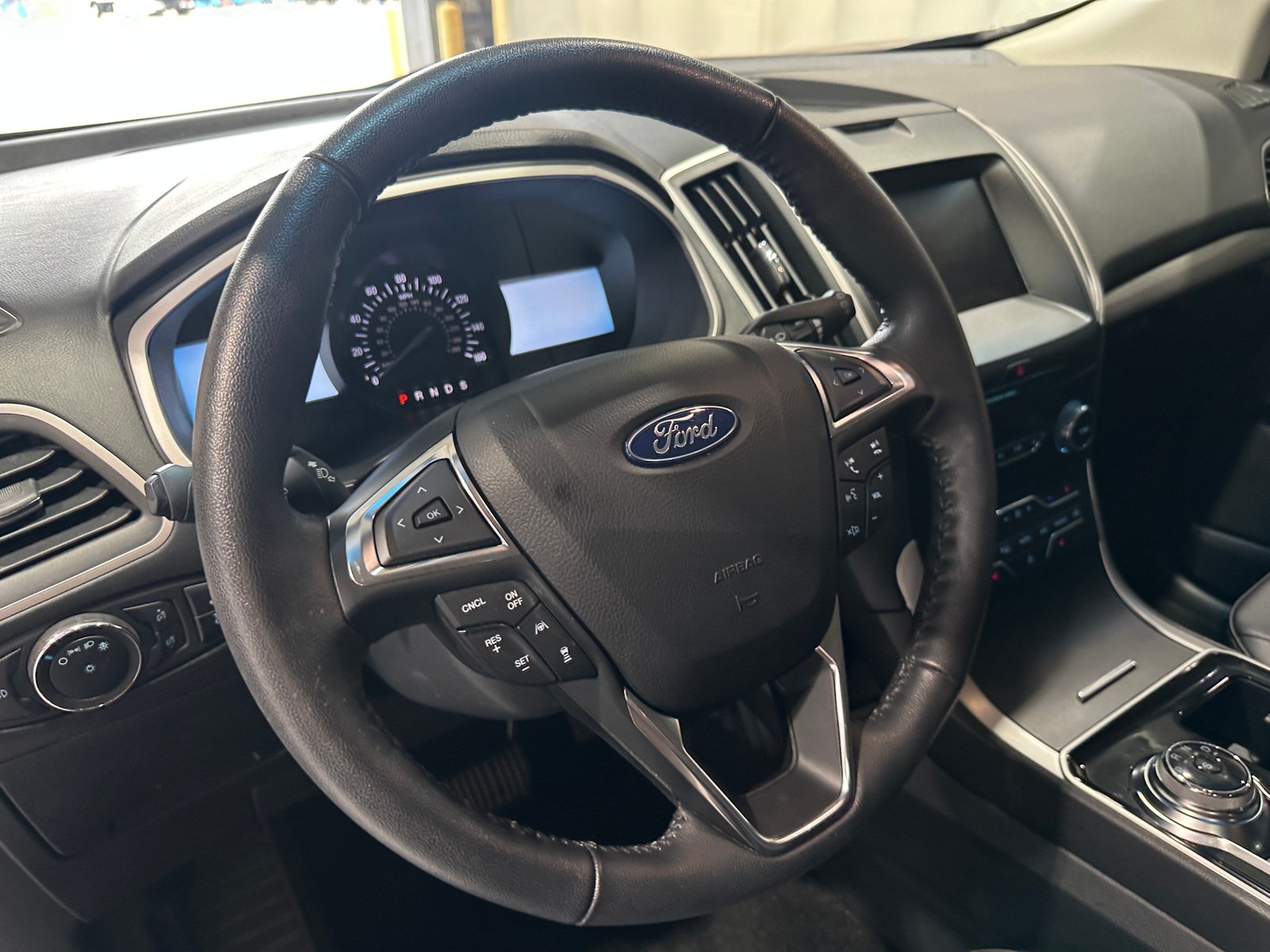 Thumbnail: 2020 Ford Edge - 4