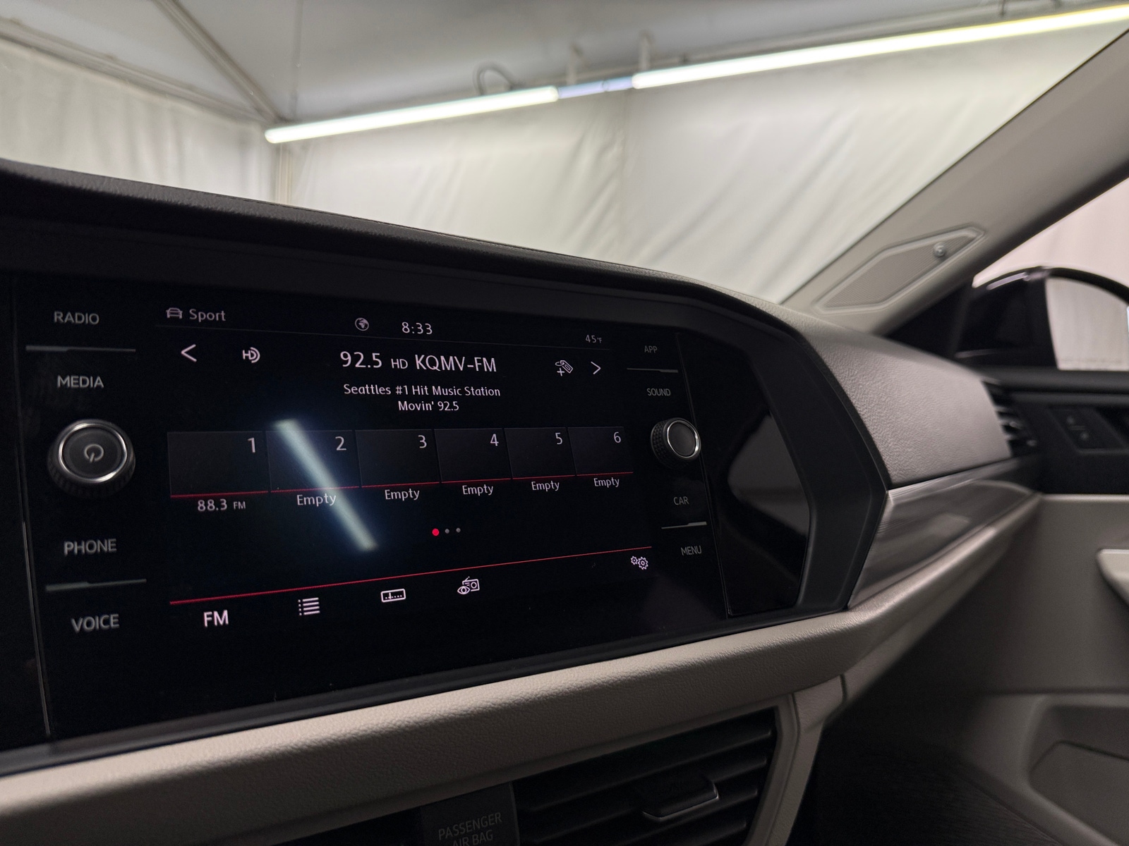 Thumbnail: 2020 Volkswagen Jetta - 3